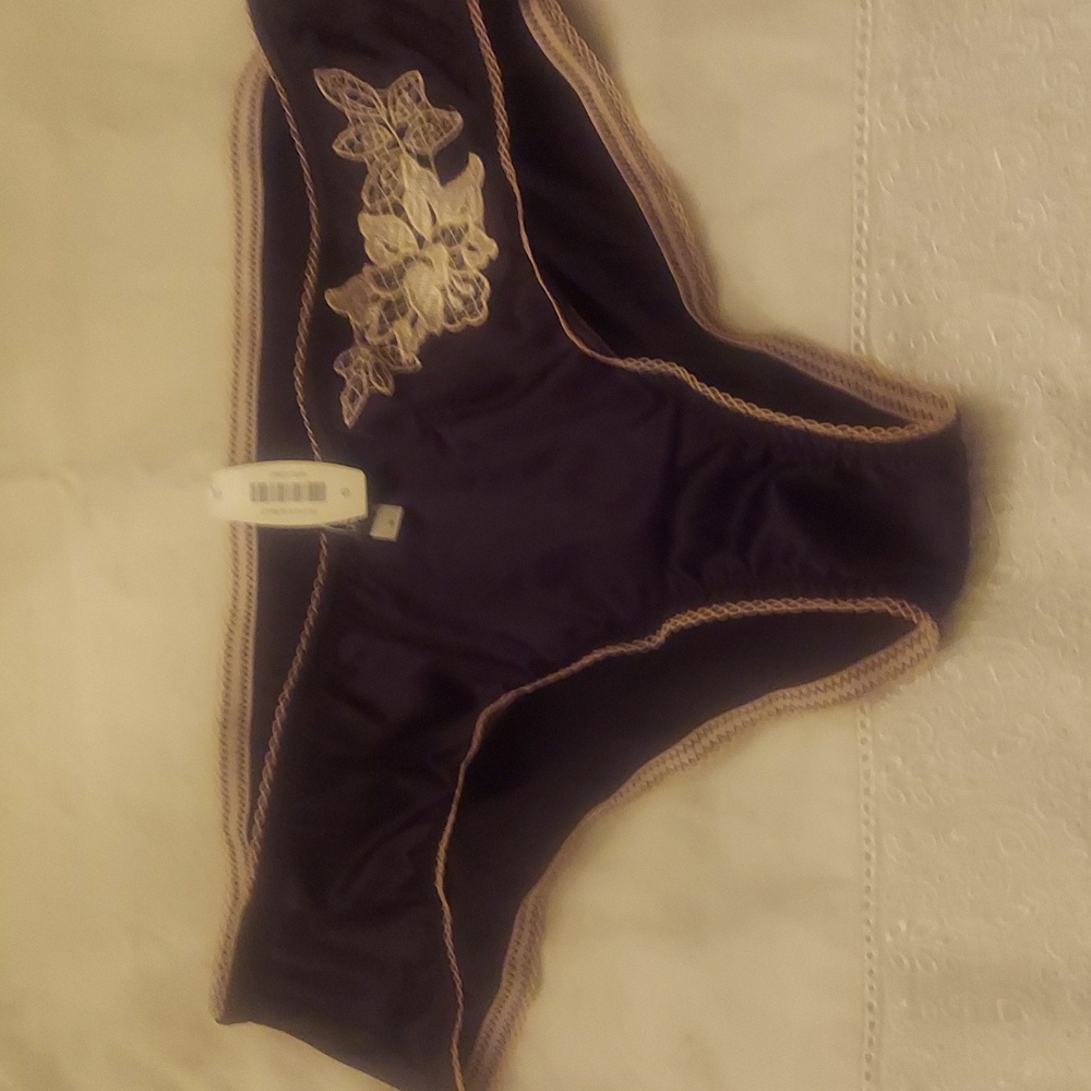 Lined lace panties